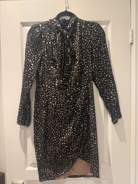 Black and Cream Long-Sleeve Tie-Neck Dress